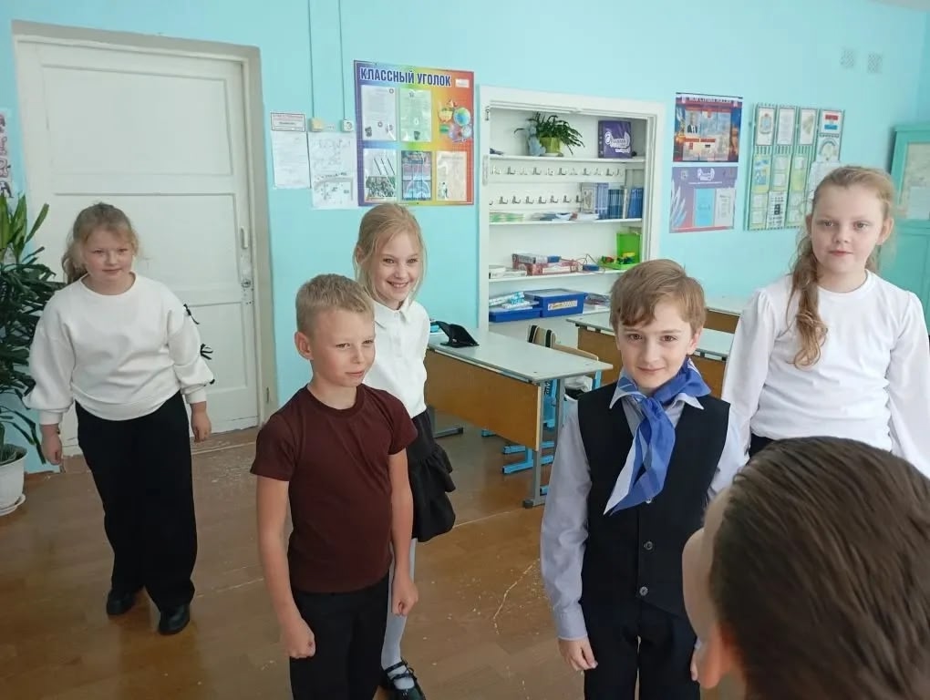 Внимание - дети! Дорога в школу.